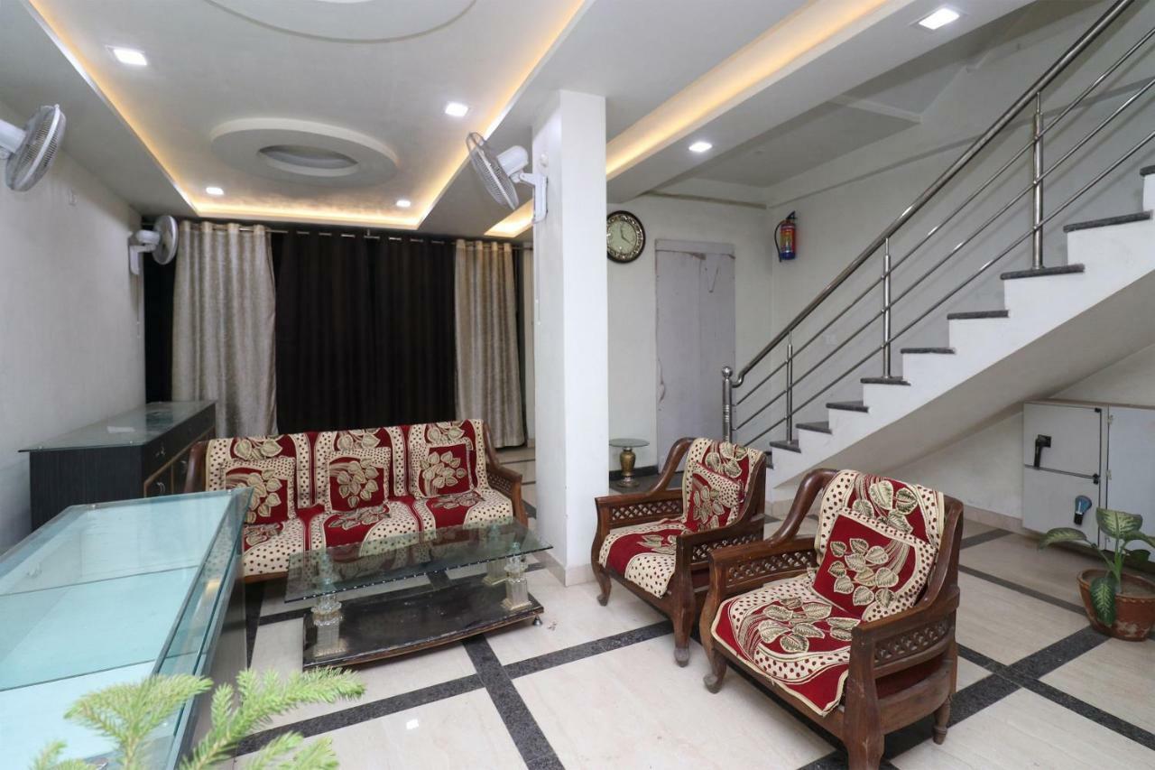 Oyo 30698 Hari Om Guest House Jādabpur Exterior photo