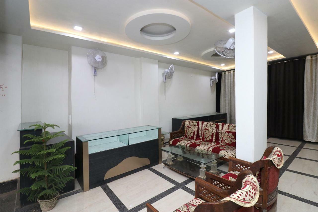 Oyo 30698 Hari Om Guest House Jādabpur Exterior photo